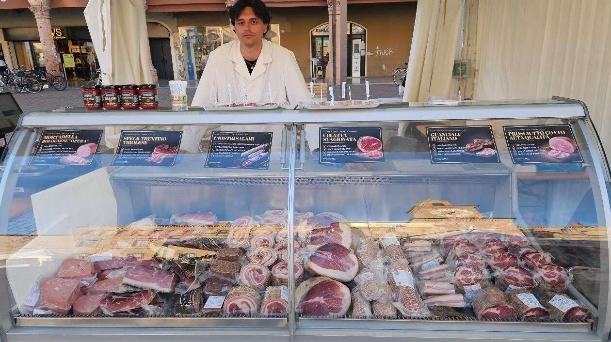 Lo stand di Qualità Italiana all'Emilia Food Fest in Piazza Martiri a Carpi